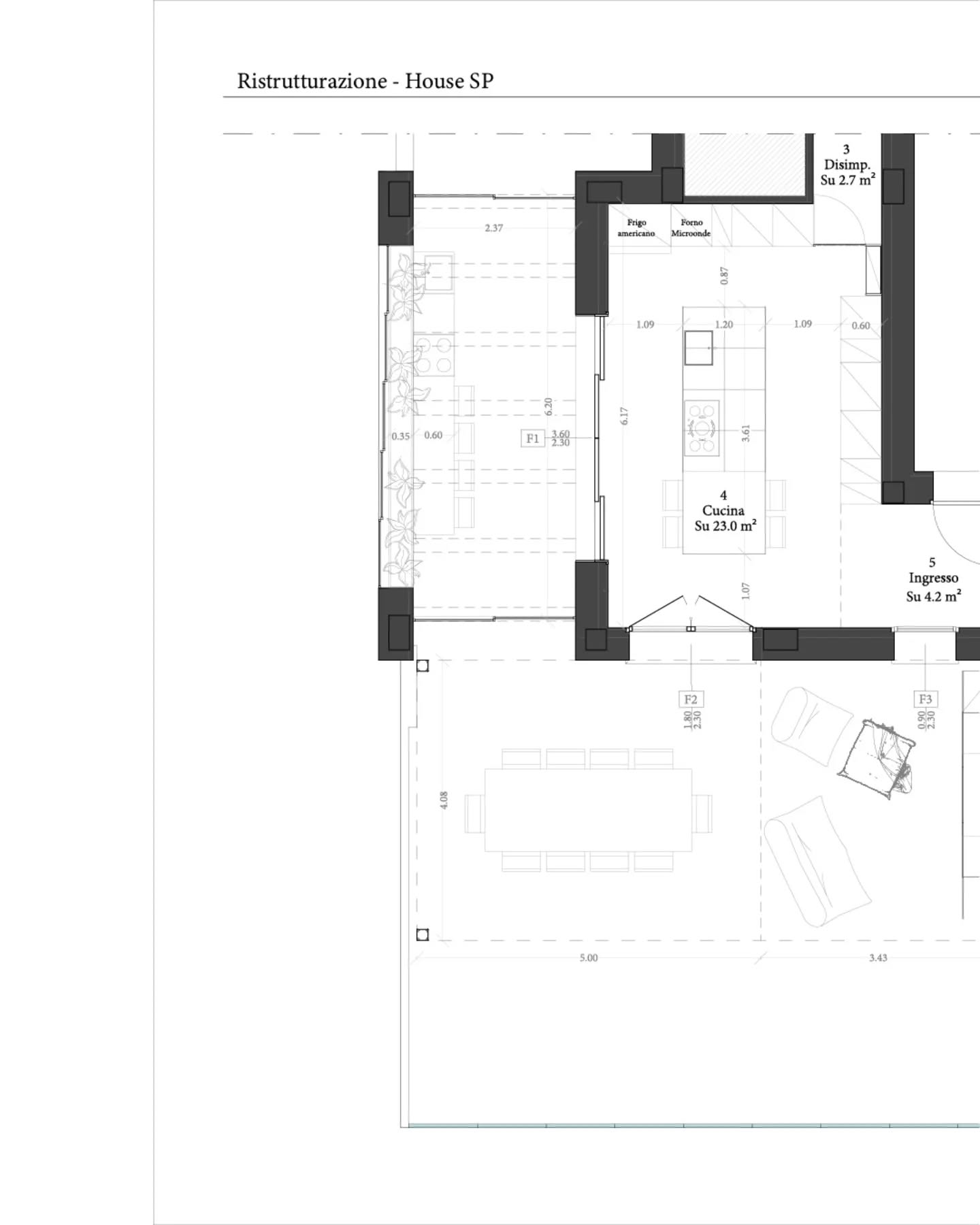 HOUSE SP: Distributions
Uno stimolante progetto di restyling ha interessato un bellissimo appartamento con vista sull'intero golfo di Ancona.
Ci è stato chiesto di lavorare prevalentemente sulla zona giorno la cui distribuzione non viene alterata, ma è stato ampliato lo spazio contenitivo della cucina, attrezzando ed allo stesso tempo impreziosendo il volume dell'ingresso.
Partendo dall'esistente parquet in rovere che i clienti hanno voluto conservare, si è deciso di procedere con materiali e tonalità naturali che richiamano il panorama visibile dall'intera zona giorno. Prevalgono, infatti, delicate sfumature di tortora accostate al legno di noce di alcuni dettagli, ai caldi ma delicati marmi del living e del piano cottura, a cui si aggiungono freschi tocchi di verde acqua di sedie e accessori.
I dettagli cromati champagne danno un tocco in più di preziosità al tutto!
Team work: @m3progetti
#interiordesign #architecture #archilovers #renovation #kitchen #livingroomideas